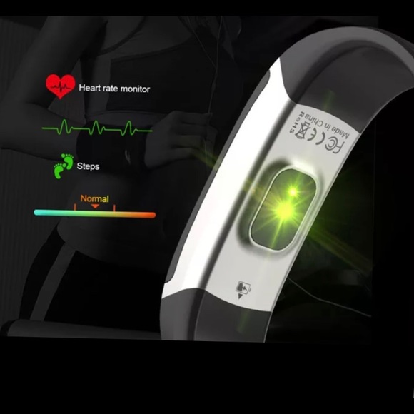 Screen Smart Bracelet 24 hours Fitness Monitor - Picture 3 of 3